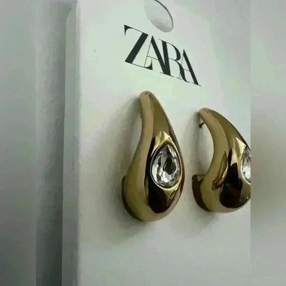 🔥🔥ZARA rhinestone tear drop earrings - Picture 1 of 3
